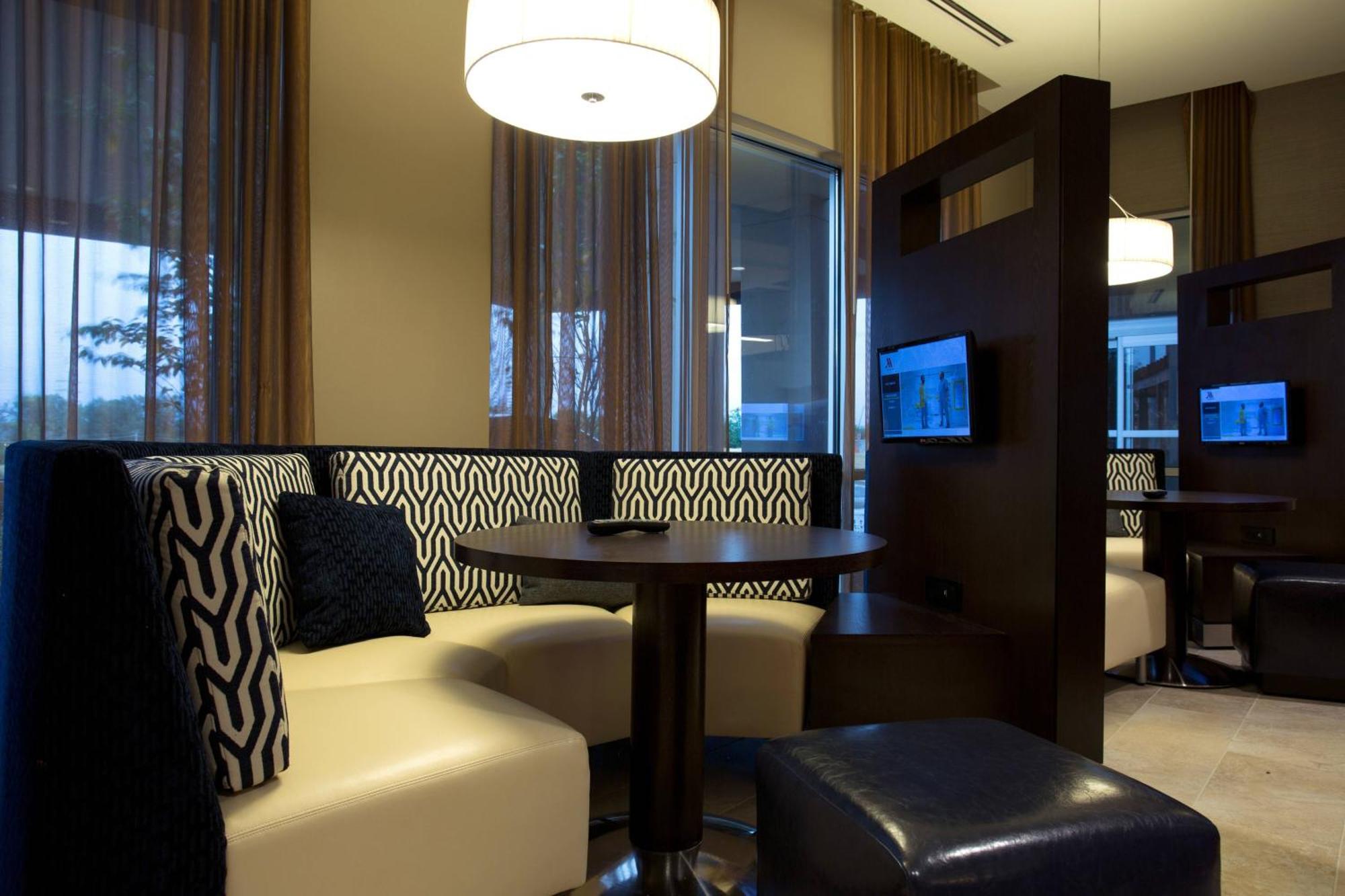 Courtyard By Marriott Starkville Msu At The Mill Conference Center Екстер'єр фото